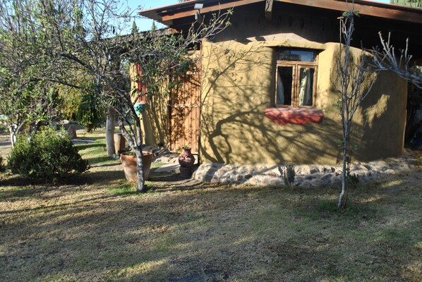 Tradisjonelt dobbeltrom | Hageutsikt