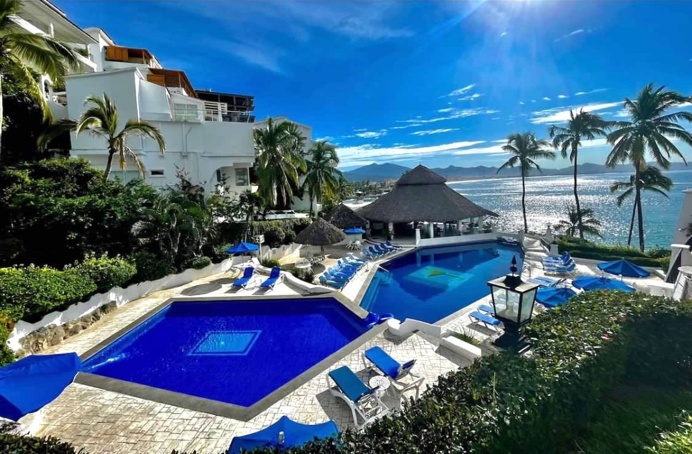 Lämmitetty uima-allas