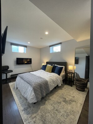 2 bedrooms, iron/ironing board, free WiFi, bed sheets - The Lux Den Speaks for itself. Cozy, bright self-contained basement suite (Yorkton)