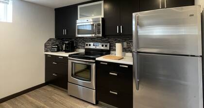 The Lux Den Speaks for itself. Cozy, bright self-contained basement suite