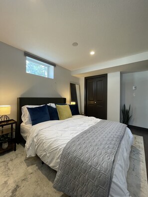 2 dormitorios, tabla de planchar con plancha, wifi gratis y ropa de cama