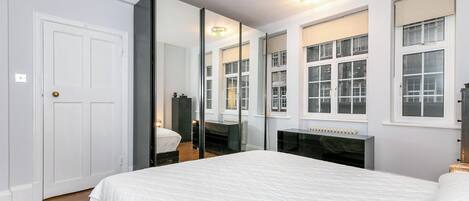 1 camera, ferro/asse da stiro, Wi-Fi, lenzuola