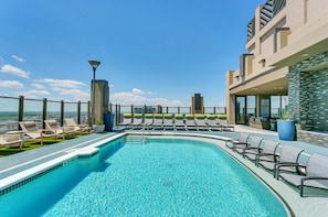 Pool - 2BR Uptown Gem Walk to Arena
 (Dallas)