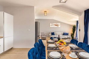 Living and dining room - Family Resort Santa Maria II Penthouse, Stara Novalja, Croatia (Stara Novalja)