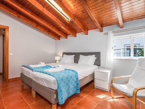 1 bedroom, internet, bed sheets