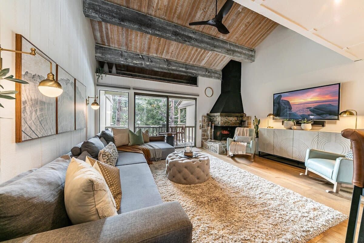 Woodsy Retreat-3BD Near King's Beach & Northstar