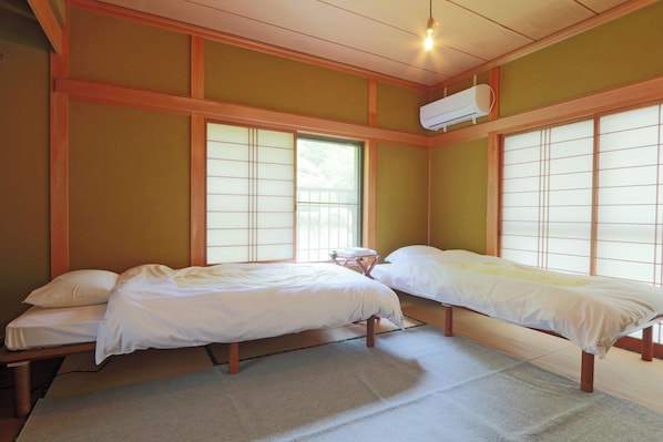 Wifi gratis y ropa de cama