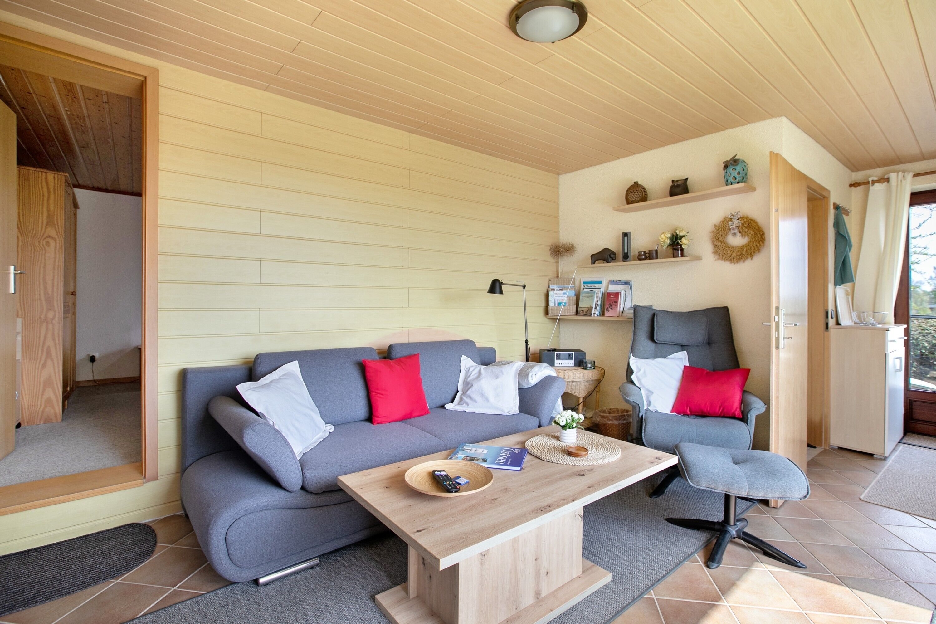 Fernseher, Stereoanlage