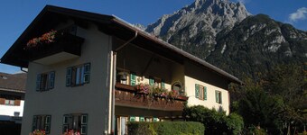 Apartment 'Haus Rappolder - Ferienwohnung' with Mountain View, Private Garden and Wi-Fi