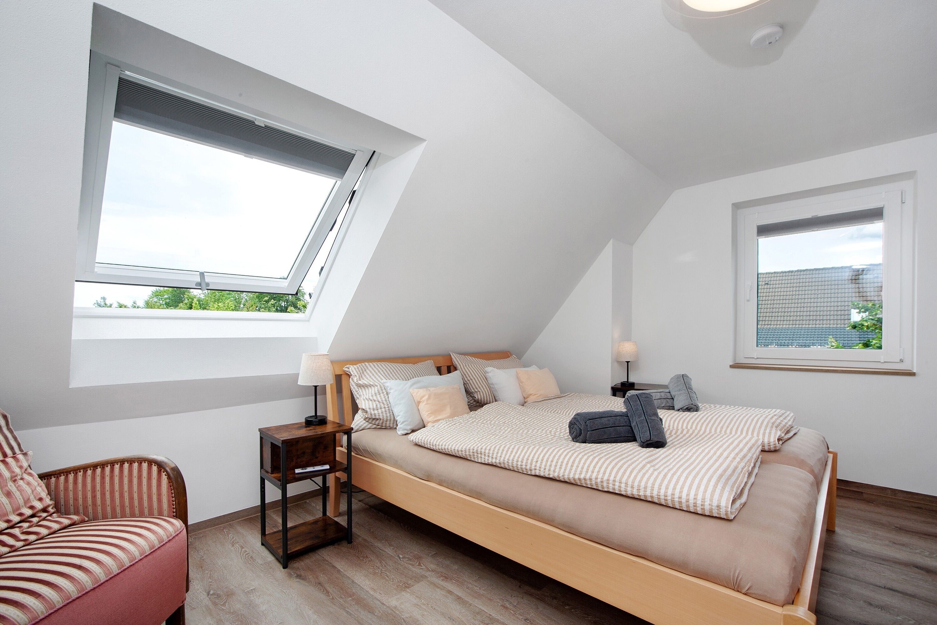 2 chambres, bureau, fer et planche à repasser, Wi-Fi gratuit