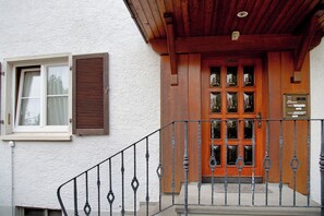Exterior detail - Holiday Apartment 'Newly Renovated Attic Apartment' with Wi-Fi (Bad Wurzach)