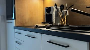 Kühlschrank, Ofen, Herdplatte, Geschirrspüler