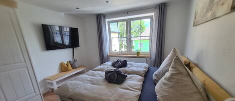 2 chambres, Wi-Fi gratuit, draps fournis