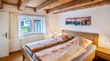 4 Schlafzimmer, Bügeleisen/Bügelbrett, kostenloses WLAN, Bettwäsche