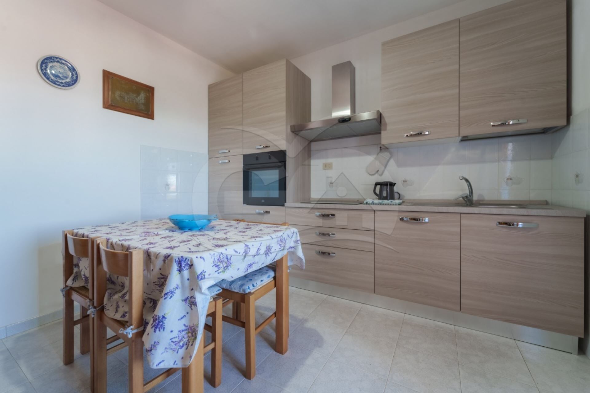 Fridge, oven