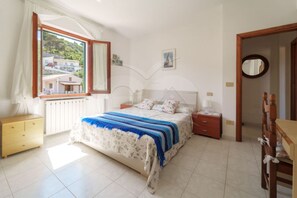 2 Schlafzimmer, Bügeleisen/Bügelbrett, WLAN