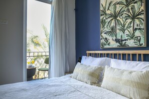 Studio | Iron/ironing board, cots/infant beds, free WiFi, bed sheets - The Printhouse-Boutique Apt by SeaNRent  (Haifa)