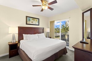 2 bedrooms, free WiFi, bed sheets - Your Dream Getaway in Treasure Island. Heated Pool. Beachfront Tiki Bar. Hot Tub. On-site Cafe. (Treasure Island)