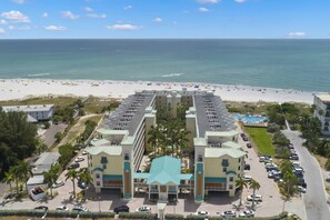 Exterior - Your Dream Getaway in Treasure Island. Heated Pool. Beachfront Tiki Bar. Hot Tub. On-site Cafe. (Treasure Island)