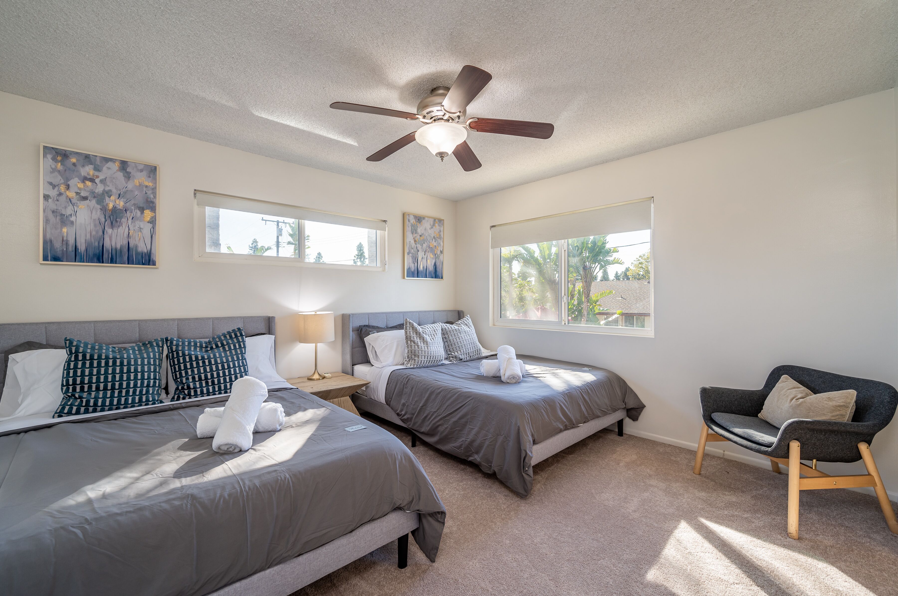 5 bedrooms, iron/ironing board, WiFi, bed sheets