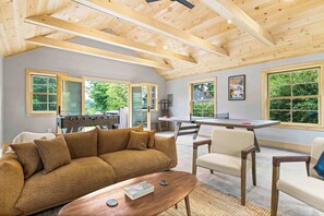 Spielezimmer