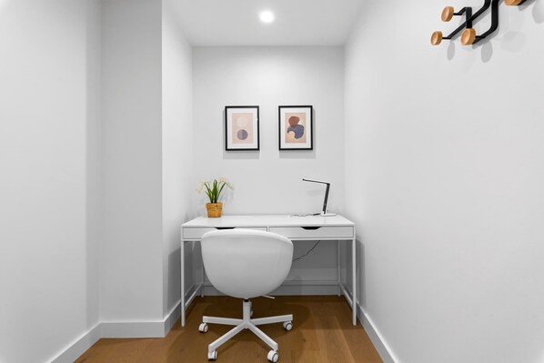 Interior - Chic 1-Bed with Pool by River, Ferry & Amenities (Wentworth Point)