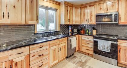 Houtzdale Home w/ Shuffleboard & Pickleball!