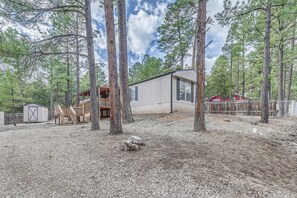 Exterior - 12 Mi to Ski Apache: Cozy Ruidoso Home w/ Grill! (Ruidoso)