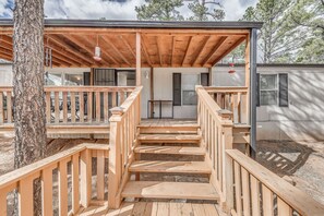 Terrace/patio - 12 Mi to Ski Apache: Cozy Ruidoso Home w/ Grill! (Ruidoso)