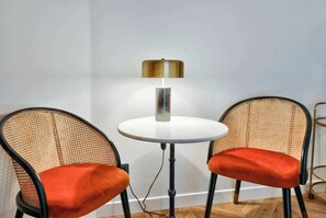 Dining - Cosy studio au cœur de Paris (Paris)