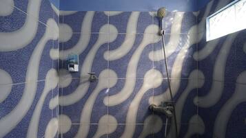 Economy Double Room | Bathroom | Shower, towels