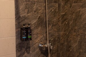 Shower, rainfall showerhead, towels - ME Rooms Ubud (Ubud)
