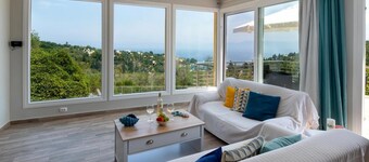 Elisabetta Villa in Paxi