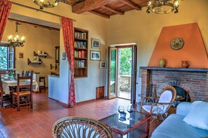 Villa | 4 bedrooms - Casale Giovanna 6 1 Emma Villas (Todi)