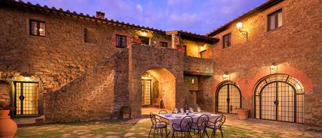 7 bedrooms