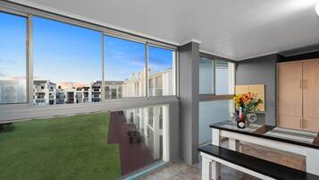 Apartment (1 Bedroom) | Terrace/patio