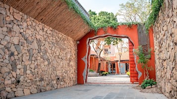 Fachada de la propiedad