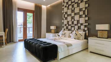 3 sovrum, värdeförvaringsskåp på rummet och arbetsyta för laptop