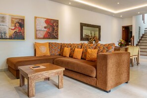 Interior - Villa Orange - 900m from Beach (Seminyak)