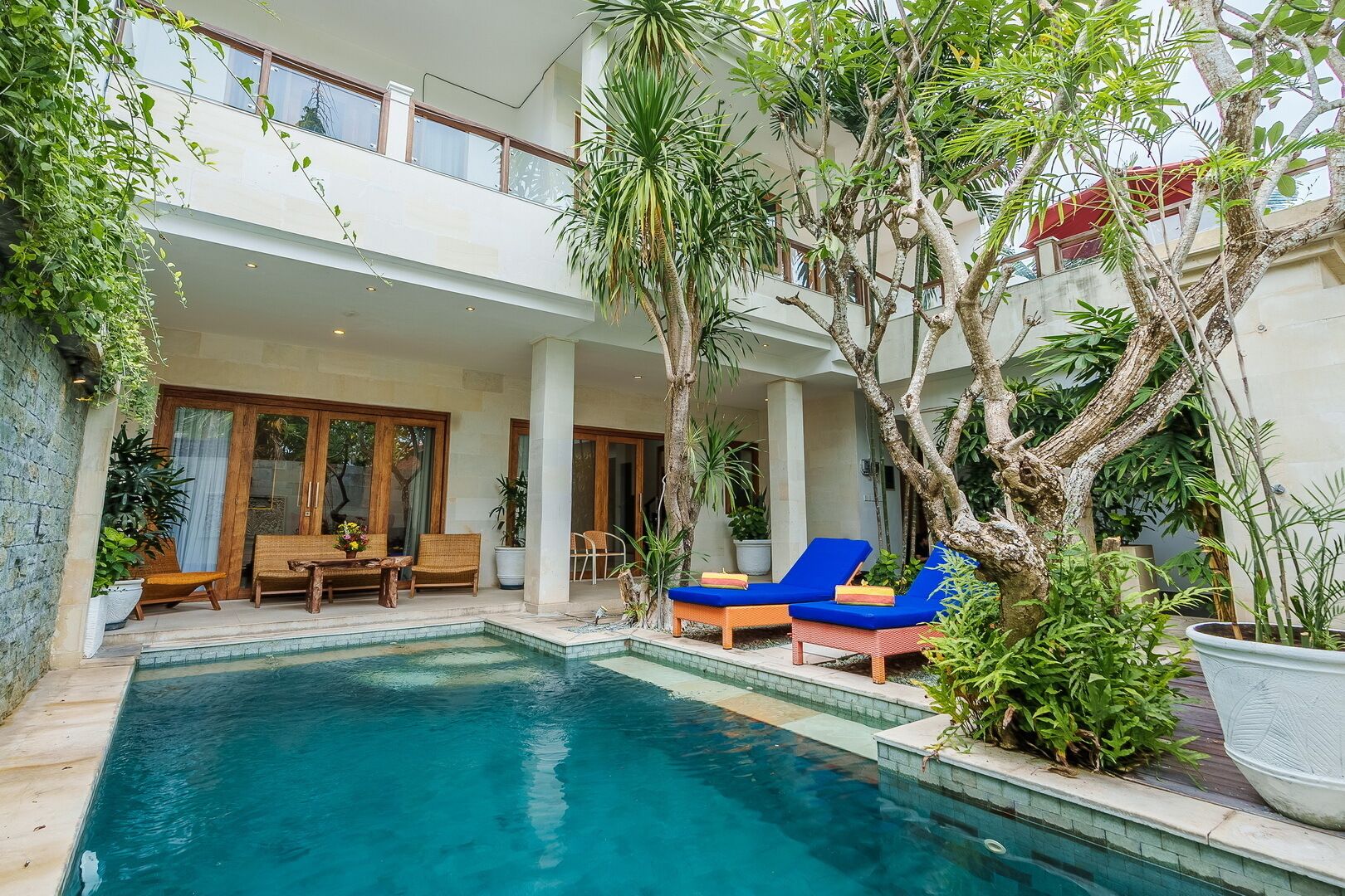 Bagian depan properti