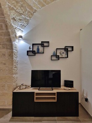 Interior - 2 Bedroom Apartment in Manfredonia (Manfredonia)