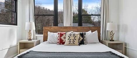 Suite Classique (Self Check-in with Virtual Front Desk) | 1 chambre, décoration personnalisée, ameublement personnalisé