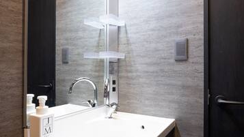 Room 1 - 1F, Non Smoking | Bathroom | Hair dryer, slippers, bidet, towels