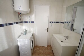 シャワー、タオル