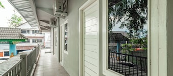 OYO 93630 Wongso Residence Syariah