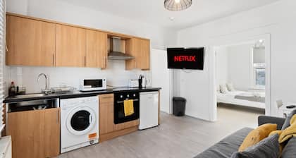 TTSA - Essential 1 Bedroom Apartment 2 - Croydon