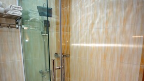 Business Twin Room | Bathroom | Free toiletries, hair dryer, bathrobes, slippers - VATAN DUSHANBE HOTEL (Dushanbe)