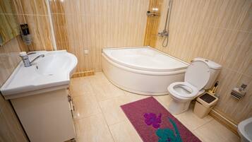 Luxury Double Room | In-room safe, desk, laptop workspace, blackout drapes