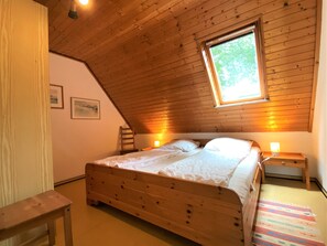 3 Schlafzimmer, Bügeleisen/Bügelbrett, Reisekinderbett, WLAN