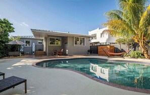 Pool - Surfers Cove – 3BR/2BA Pool Home Near Calle Ocho (Miami)